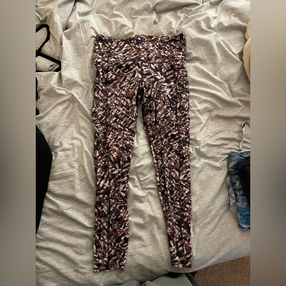 Lululemon leggings - Size 10 25 inch inseam